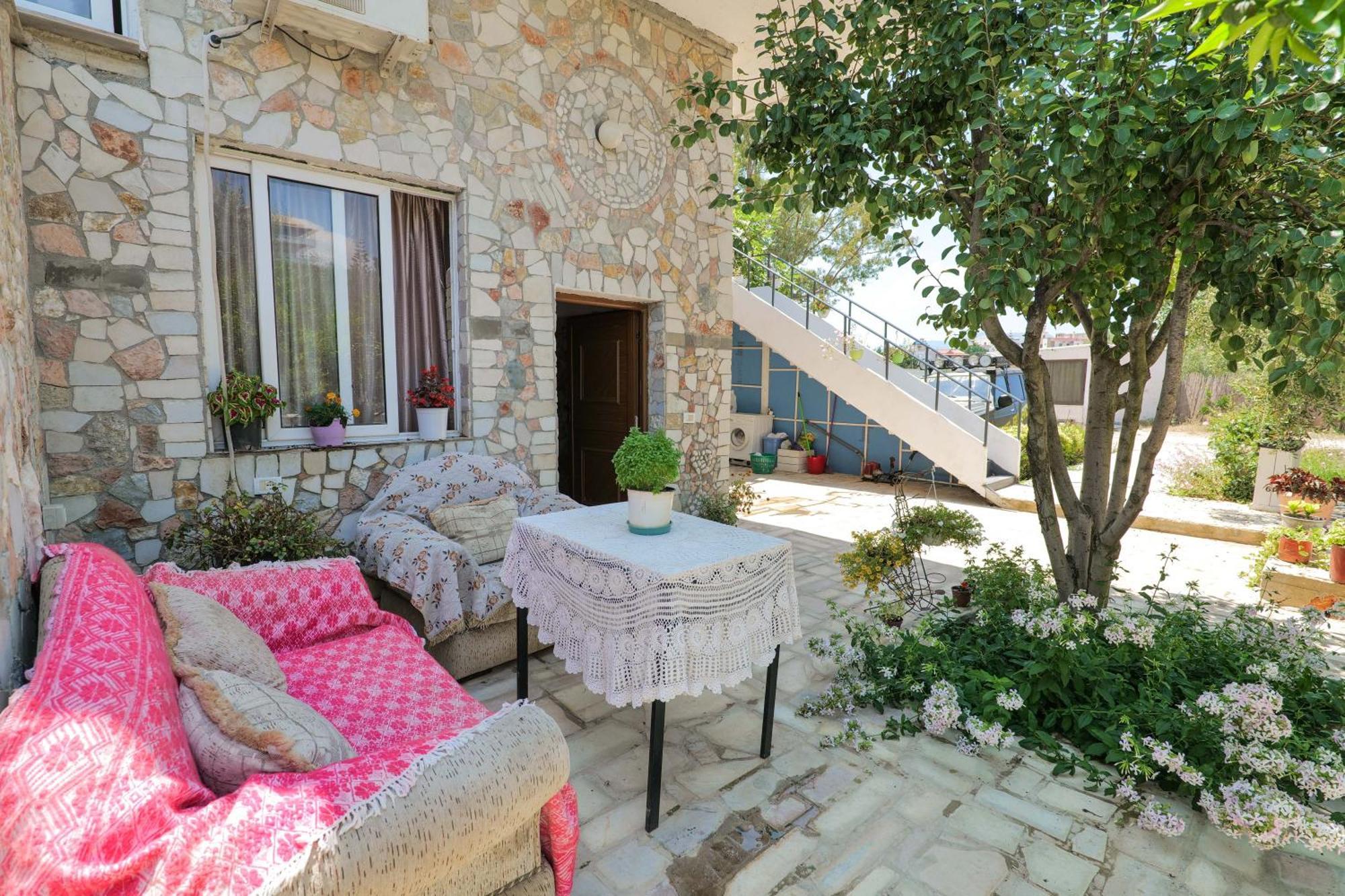 Garden Villa Lake Side & Glamping Ksamil Luaran gambar